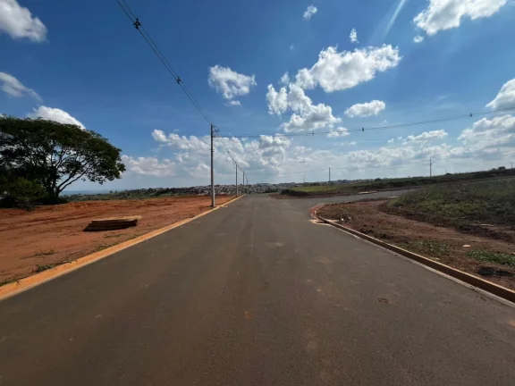 Imagem Terreno residencial para venda em Prolongamento Jardim Aeroporto I, 250m2