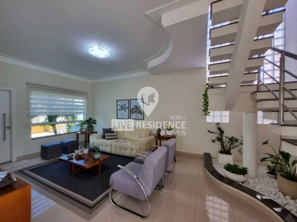 Imagem Lindo sobrado à venda em Condomínio / Ótima localização!