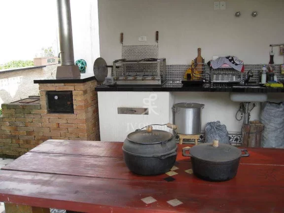Imagem Casa à venda ao lado do Colégio Miguel de Cervantes, 530 m² com 3 suítes, 4 vagas - Morumbi /SP