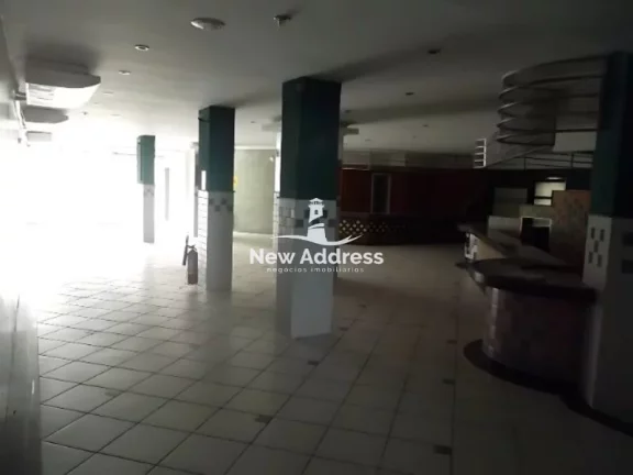 Imagem LOJÃO de frente para o mar na Praia do Morro, Guarapari! 812m², 6 lojas prontas, ar-condicionado, segurança e 2 acessos. Ideal para grandes negócios.