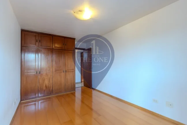 Imagem Apartamento à venda em São Paulo, Sumaré: 3 quartos, 1 suíte, 3 banheiros, 1 vaga, 105m² de área. Confira!