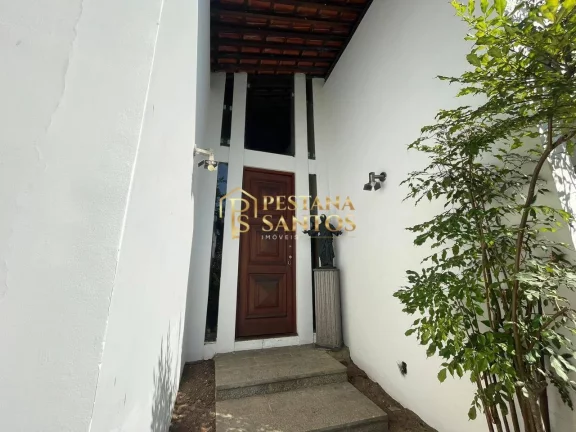 Imagem Oportunidade Única: Casa Espaçosa no Coração da Barra da Tijuca Arouca