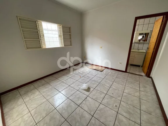Imagem CASA À VENDA - JARDIM RICETTI
