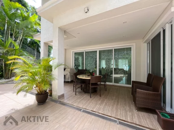 Imagem Casa de Condomínio em Centro de Apoio I (Alphaville) - Santana de Parnaíba