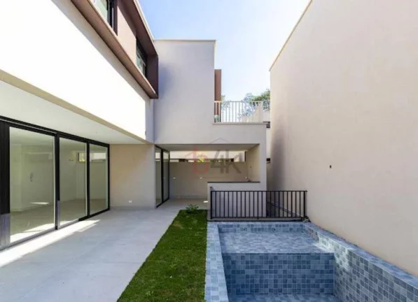 Imagem Casa à venda em Condomínio Fechado 4 suítes