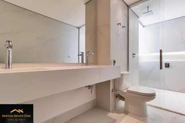 Imagem Apartamento 3 suítes, 2 vagas, 213,50 m2, reformadíssimo em Cerqueira Cesar