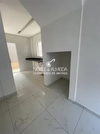 Imagem Sobreposta baixa, em condomínio, próximo a praia