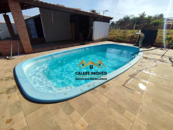 Imagem Chácara com 4 dormitórios à venda, 1000 m² por R$ 450.000,00 - Capoava - Iperó/SP