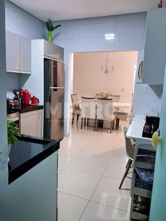 Imagem Casa à venda no bairro Maria Auxiliadora com 3 quartos, PETROLINA - PE