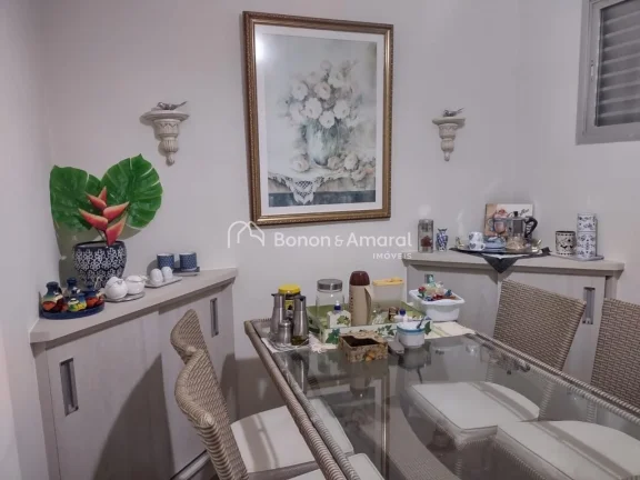 Imagem Apartamento encantador com 3 dormitórios, todos com armários planejados. A suíte principal inclui...