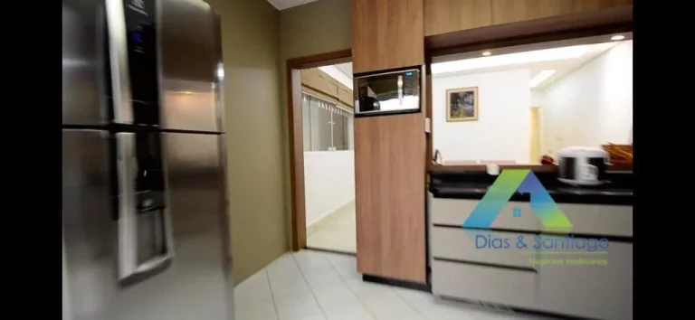 Imagem PLANALTO PAULISTA Casa Alto Padrão 220M², 4 dormitórios, 3 suites, espaço gourmet com piscina, ótima localização e valor !!!