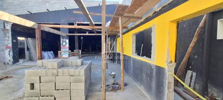 Imagem Galpão 275m², terreno 335m², Escritura, 3 Banheiros, Alugado Academia, Jardim Columbia, Mauá-SP