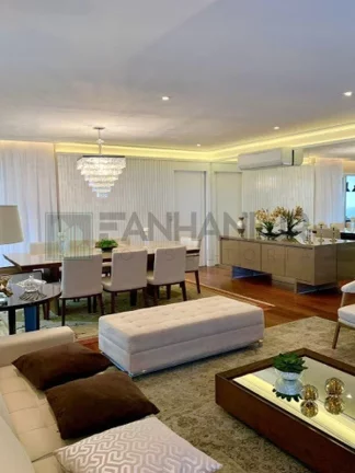 Imagem Vendo apartamento na Vila Nova Conceição. Requinte e muito bom gosto, neste incrível apartamento... São 4 dormitórios, sendo 2 suítes. O piso de ma