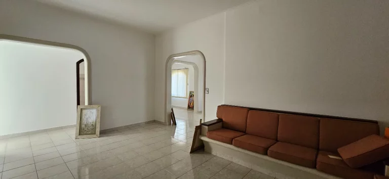 Imagem Casa tipo para venda em Centro com 1 quarto, 181m2