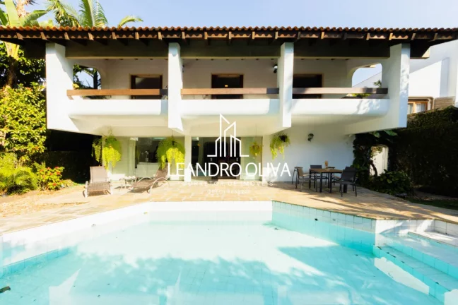Imagem Casa tipo para venda em Vila Tramontano com 4 quartos, sendo 2 suítes, 375m²