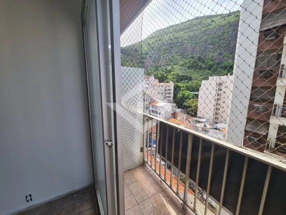Imagem Apartamento de 3 Quartos para Venda em Copacabana com 100 m²