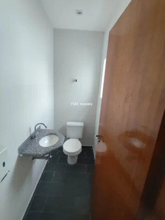 Imagem Locação de Prédio Comercial no Alto da Lapa: 12 Salas, 4 Banheiros, 3 Vagas de Garagem, 300m² de Área