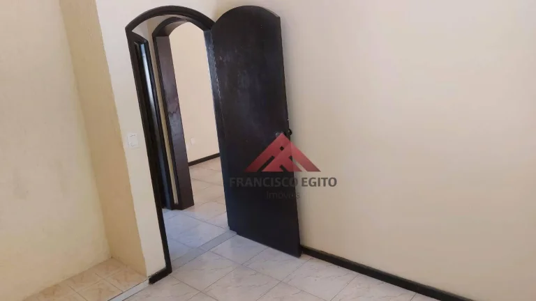 Imagem Casa com 3 dormitórios à venda, 250 m² por R$ 300.000,00 - Neves - São Gonçalo/RJ