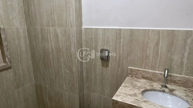 Imagem Casa em Condomínio à Venda em Campo Grande-MS - Residencial Damha III: 3 Quartos, 3 Suítes, 3 Salas, 5 Banheiros, 6 Vagas, 280m².