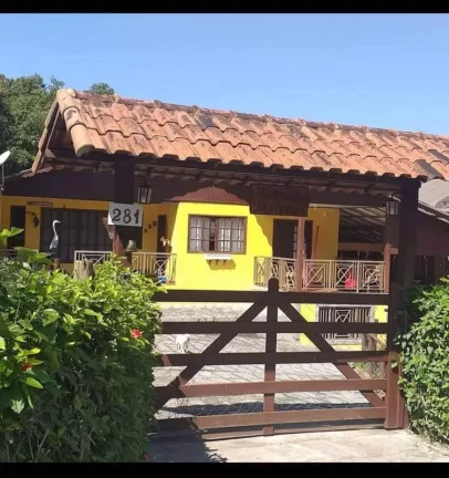 Imagem LINDA CASA COM 1.600M2, NASCENTE, 3 QUARTOS - NOVA FRIBURGO