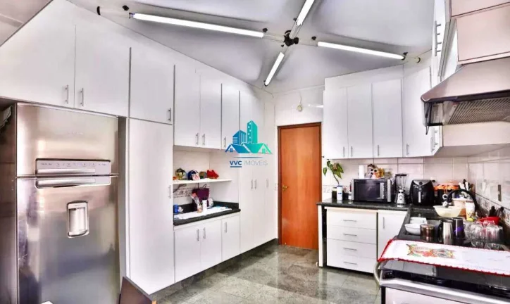 Imagem Grande Oportunidade na Mooca: Casa com 330m2 de Terreno e Estrutura para Residência ou Empresa