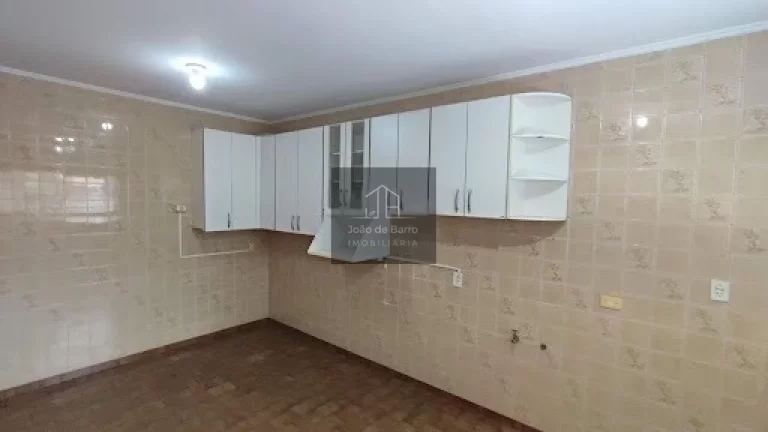 Imagem ESPAÇO e Conforto! Casa Ampla 2 Dorms. Vila Marari, Quintal Gigante (300m²) e Armários.