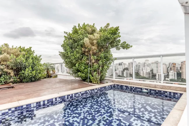 Simplesmente espetacular. Linda cobertura com 420m2, 4 dormitórios ( 4 suítes ) e 6 vagas na garag...