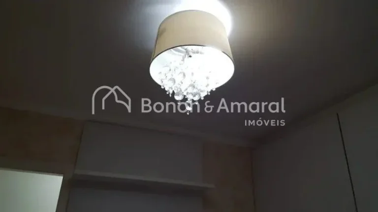 Imagem Casa ampla estilo sobrado com 375 m² de área construída, 4 quartos suítes, sendo 2 deles com hid...