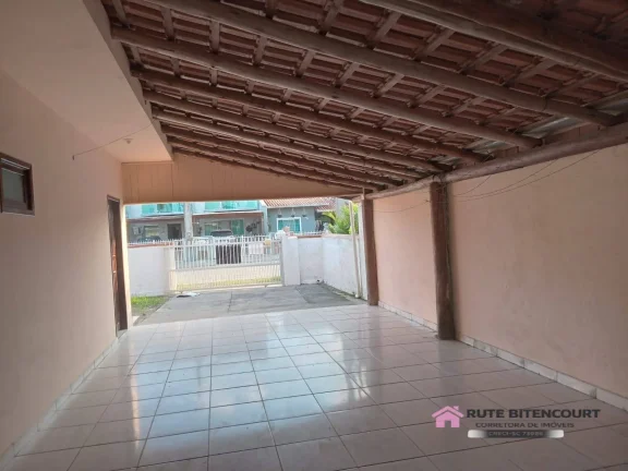 Imagem Excelente Casa em Alvenaria no Bairro Salinas- Balneário Barra do Sul-SC