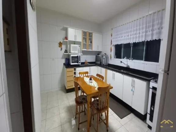 Imagem Casa a Venda com 3 quartos e 2 vagas no bairro Almerinda Chaves - Jundiaí/SP