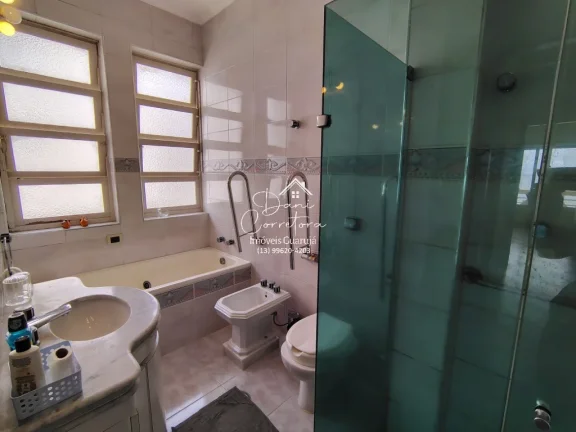 Imagem Apartamento frente mar nas Pitangueiras, último andar, com 3 Quartos, 1 Suíte e 170m² na Pitangueiras!