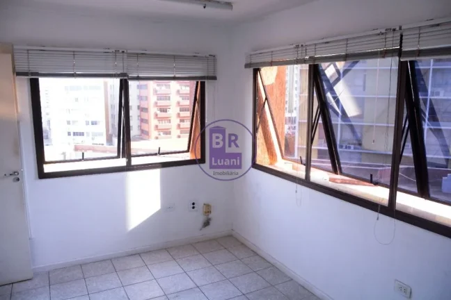 Imagem Sala para venda no Complexo Oscar Fungarti