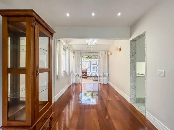 Imagem Casa à venda, 115 m² por R$ 850.000,00 - Albuquerque - Teresópolis/RJ