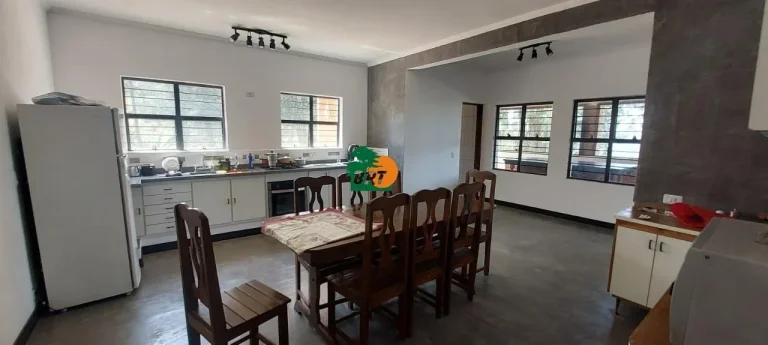 Imagem Sítio para Venda em São Roque, Vila Darcy Penteado (mailasqui), 4 dormitórios, 2 suítes, 1 banheiro