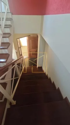 Imagem Residência Singular em Jardim Santana: Amplitude e Conectividade em Hortolândia
