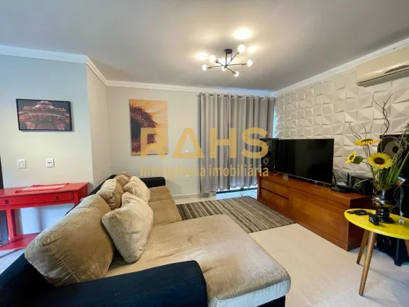 Imagem Excelente Casa em Condomínio Fechado à Venda no Bairro Vila Nova em Joinville. Casa de alto padrã...