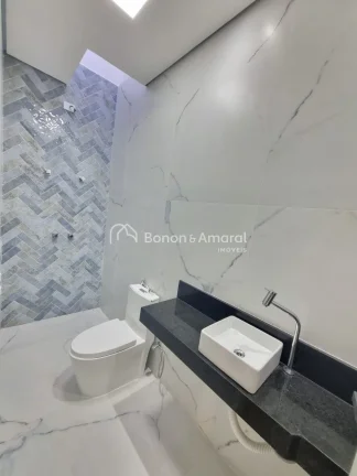 Imagem Essa linda casa com 134 metros quadrados de construção, oferece um ambiente espaçoso e acolhedor....