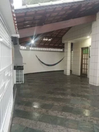 Imagem Sobrado com 4 dormitórios à venda, 139 m² por R$ 660.000 - Aviação - Praia Grande/SP