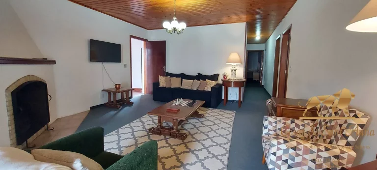 Imagem Linda casa p/ locação por Temporada em Campos do Jordão/SP