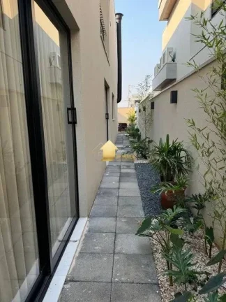 Imagem Sobrado 4 Suites Condomínio Florais do Parque