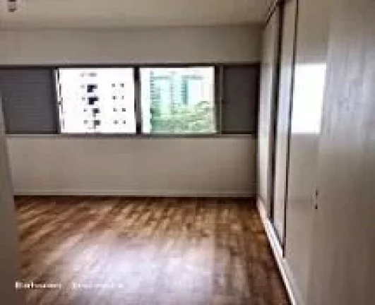 Imagem Apartamento à venda na Vila Andrade, São Paulo-SP: 3 quartos, 1 suíte, 4 banheiros, 2 vagas de garagem, 150m²!