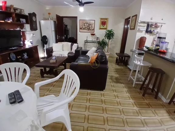 Imagem Sobrado lado praia, com churrasqueira e 4 apartamentos individuais à venda