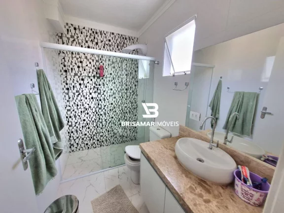 Imagem PITANGUEIRAS MARAVILHOSA COBERTURA DUPLEX COM 189 M² ÚTEIS, TOTALMENTE REFORMADA E DECORADA , 02 VAGAS DE GARAGEM NO PRÉDIO, LAZER.