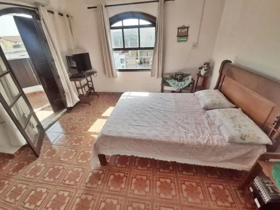 Imagem CASA COM 250 m² - BOQUEIRAO - PRAIA GRANDE SP
