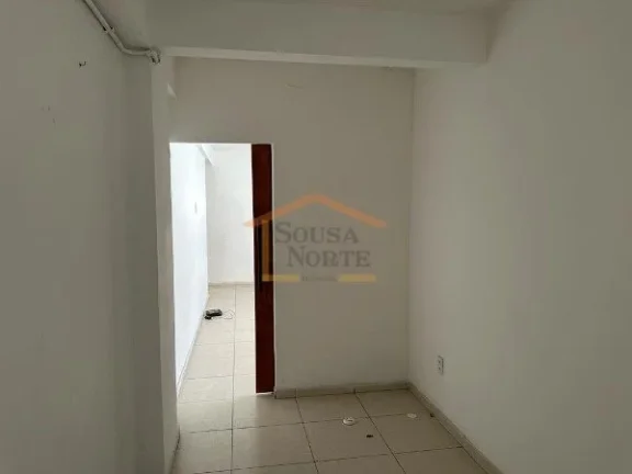 Imagem Sala comercial com 88 m², 2 banheiros e duas entradas independentes. Atualmente subdividida em duas...