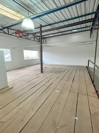 Imagem Aluguel de um galpão comercial de 576m na Vila Diva
