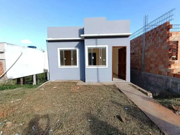 Imagem Ótima Oportunidade: Casa Nova com Suíte e Terreno para Futuros Projetos