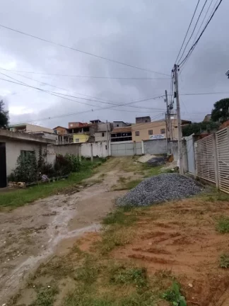 Imagem Sobrado com 2 dormitórios à venda, 212 m² por R$ 400.000,00 - Jardim Ikeda - Suzano/SP