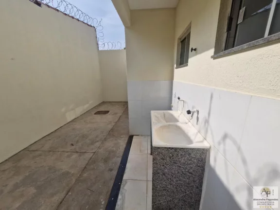 Imagem Casa para Venda em Aparecida de Goiânia, Vila Brasília, 3 dormitórios, 1 suíte, 2 banheiros, 2 vagas