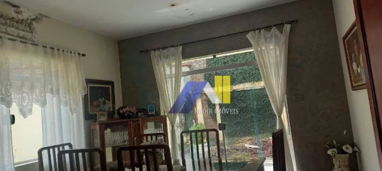 Imagem Casa com 4 Quartos à Venda, 404 m² em Centro - Pouso Alegre